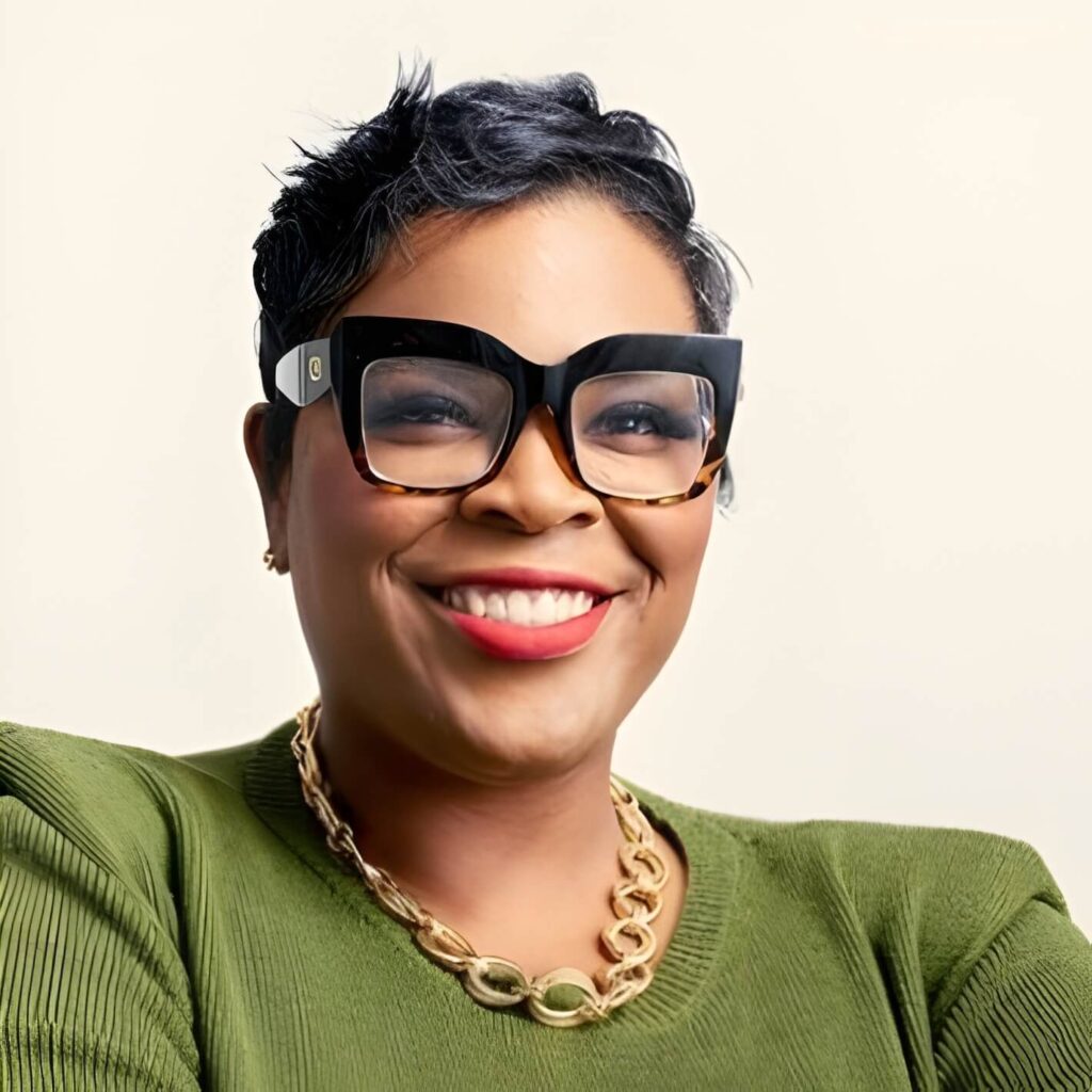 Waikinya J.S. Clanton | PROFILE Bio | IBWPPI